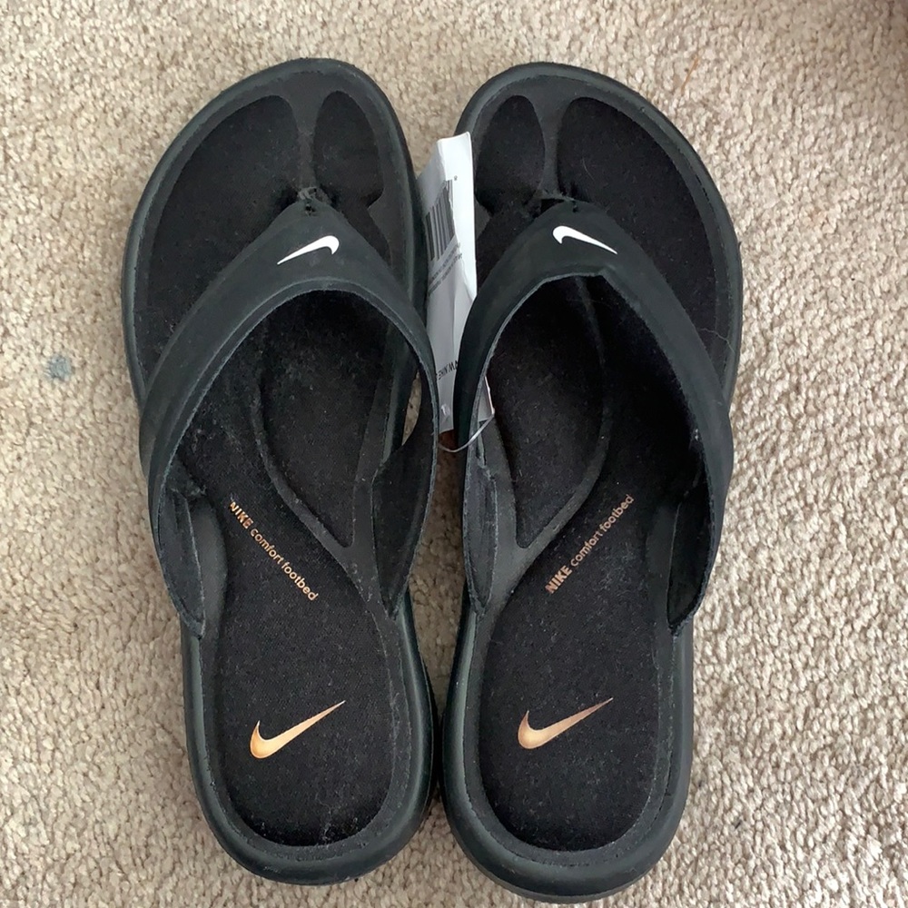 Nike flip flops
